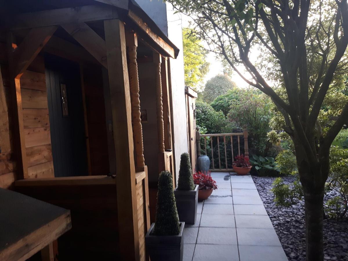 Ever Wanted To Go Off Grid Then This Is For You Sutton Coldfield Exterior foto
