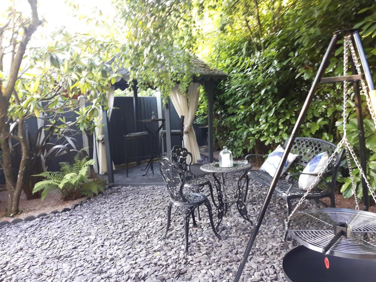 Ever Wanted To Go Off Grid Then This Is For You Sutton Coldfield Exterior foto